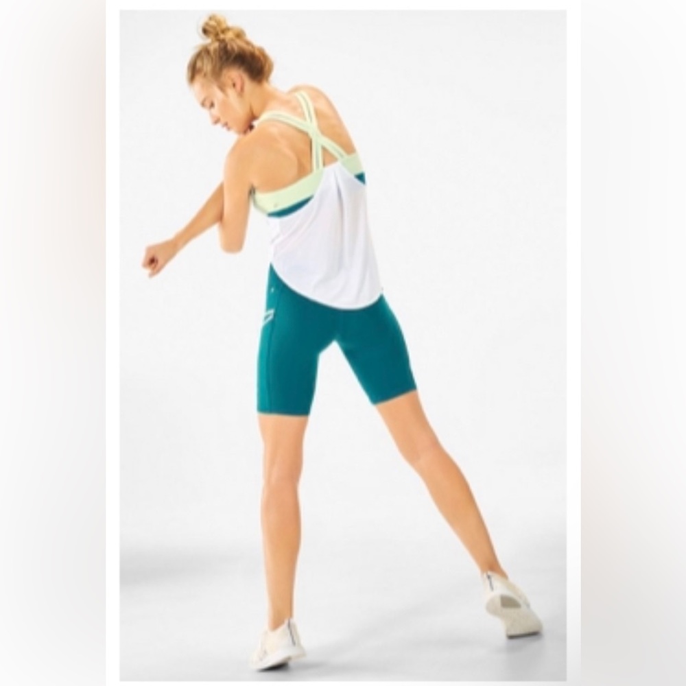 Fabletics “Spark” Outfit